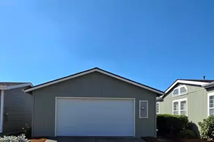 613 Royalty Cir NE, Salem, OR 97301 - Photo 6