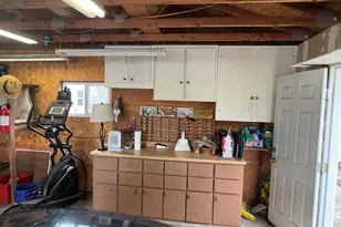 613 Royalty Cir NE, Salem, OR 97301 - Photo 16