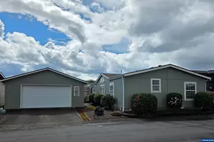 613 Royalty Cir NE, Salem, OR 97301 - Photo 6