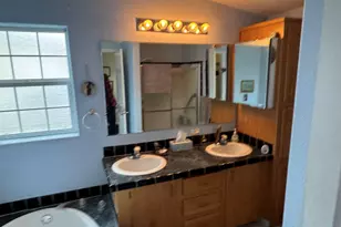 613 Royalty Cir NE, Salem, OR 97301 - Photo 18