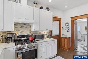 504 Washburn St, Brownsville, OR 97327 - Photo 26