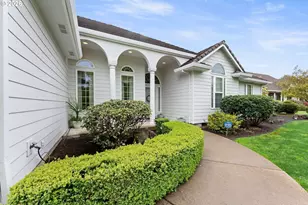 1702 NW Troon Ct, McMinnville, OR 97128 - Photo 4