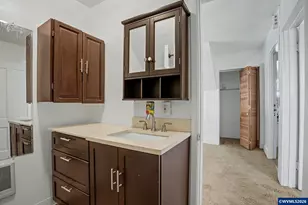 700 S Water St, Silverton, OR 97381 - Photo 32