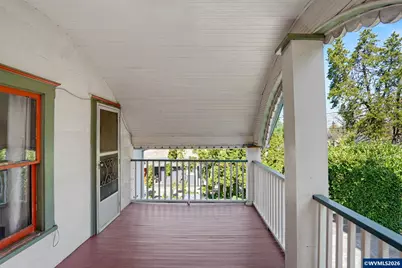 700 S Water St, Silverton, OR 97381 - Photo 28