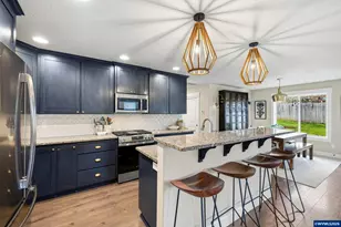 1022 Emmett Lp, Silverton, OR 97381 - Photo 14