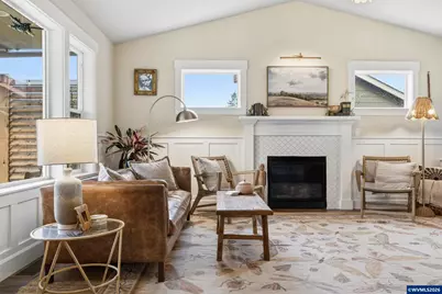 1022 Emmett Lp, Silverton, OR 97381 - Photo 8