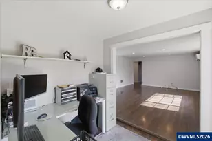 585 45th Pl NE, Salem, OR 97301 - Photo 32