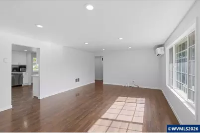 585 45th Pl NE, Salem, OR 97301 - Photo 12