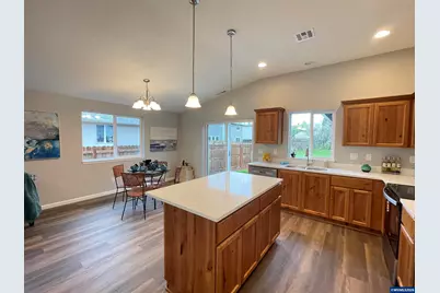 1469 Crittenden St SW, Albany, OR 97321 - Photo 14