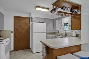 441 Craven N St, Monmouth, OR 97361 - Photo 16