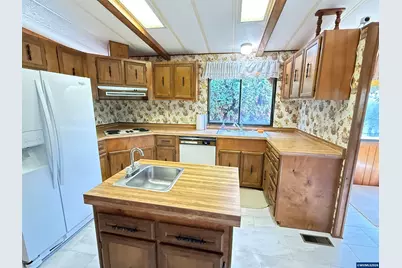 4318 Essex St SE, Salem, OR 97317 - Photo 10