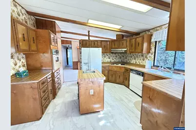 4318 Essex St SE, Salem, OR 97317 - Photo 8