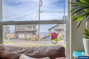 520 SW Cardinal St, Depoe Bay, OR 97341 - Photo 6