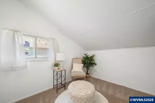 328 NW Kings Bl, Corvallis, OR 97330 - Photo 18