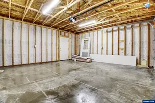 365 Mountain View Rd, Sweet Home, OR 97386 - Photo 30