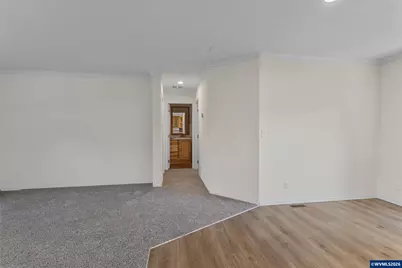 365 Mountain View Rd, Sweet Home, OR 97386 - Photo 18