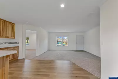 365 Mountain View Rd, Sweet Home, OR 97386 - Photo 6