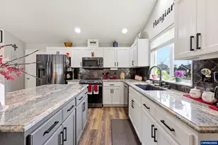 650 Weldon St, Stayton, OR 97383 - Photo 10