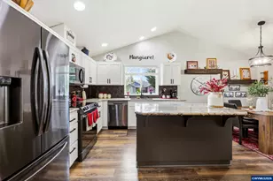 650 Weldon St, Stayton, OR 97383 - Photo 8