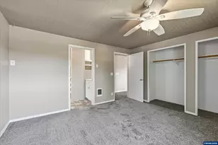 1719 Belmont Lp SW, Albany, OR 97321 - Photo 12