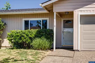 1719 Belmont Lp SW, Albany, OR 97321 - Photo 2