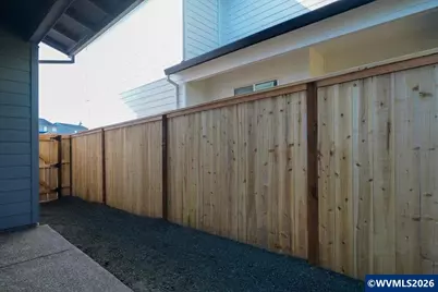 7427 SE Berg Dr, Corvallis, OR 97330 - Photo 4