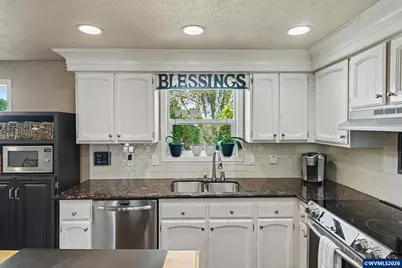 1073 Rafael Av N, Keizer, OR 97303 - Photo 12