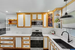 131 Cherry Ln NE, Albany, OR 97321 - Photo 20