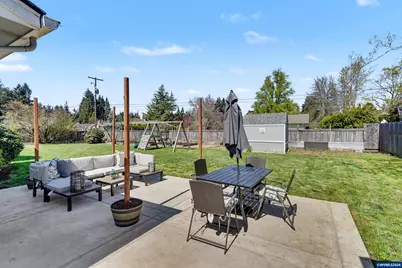 131 Cherry Ln NE, Albany, OR 97321 - Photo 34