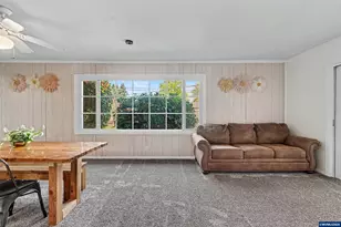 131 Cherry Ln NE, Albany, OR 97321 - Photo 16