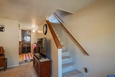 612 Kay Av, Brownsville, OR 97327 - Photo 16