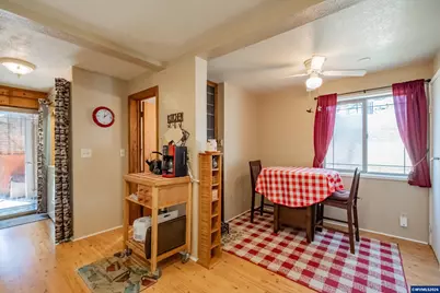 612 Kay Av, Brownsville, OR 97327 - Photo 10