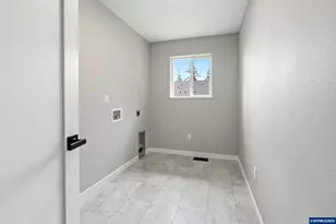 2381 NW Maier Ln, Albany, OR 97321 - Photo 38