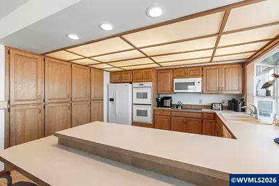 241 SW Ebb Av, Lincoln City, OR 97367 - Photo 18