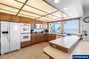 241 SW Ebb Ave, Lincoln City, OR 97367 - Photo 20