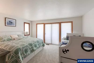 241 SW Ebb Av, Lincoln City, OR 97367 - Photo 34
