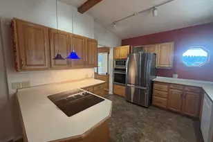 2120 Robins #1 Ln SE, Salem, OR 97306 - Photo 2