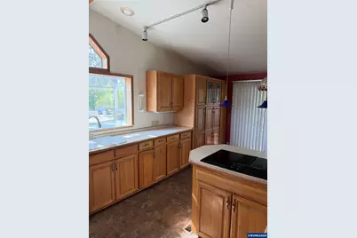 2120 Robins #1 Ln SE, Salem, OR 97306 - Photo 12