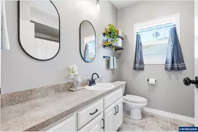 423 S 1st St, Silverton, OR 97381 - Photo 22