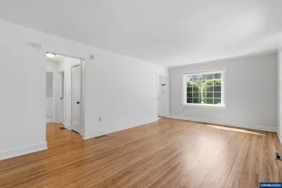 611 NW 11th St, Corvallis, OR 97330 - Photo 8