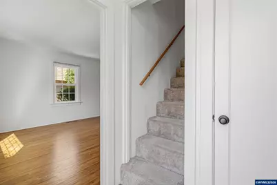 611 NW 11th St, Corvallis, OR 97330 - Photo 4