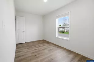 1103 N Springbrook Rd, Newberg, OR 97132 - Photo 16