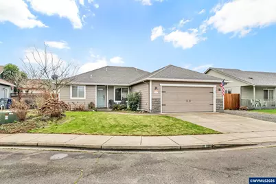 41 Sandalwood Lp, Creswell, OR 97426 - Photo 2