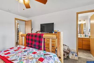 7530 6th St SE, Turner, OR 97392 - Photo 10