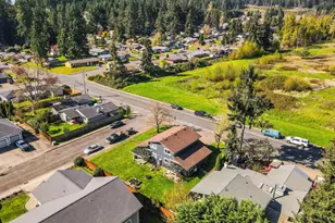 796 S R St, Cottage Grove, OR 97424 - Photo 24