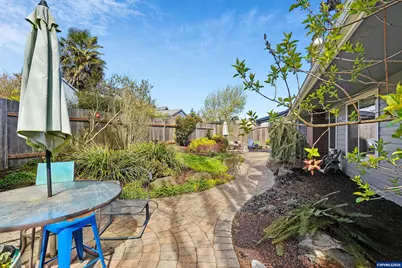 885 Fir Cone Dr NE, Keizer, OR 97303 - Photo 40