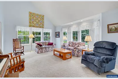 245 Edgewood Dr, Silverton, OR 97381 - Photo 8