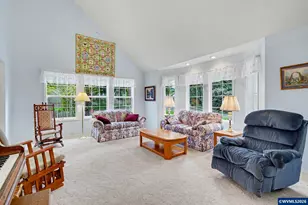 245 Edgewood Dr, Silverton, OR 97381 - Photo 8