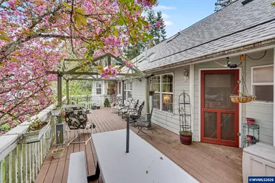 245 Edgewood Dr, Silverton, OR 97381 - Photo 48