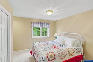 245 Edgewood Dr, Silverton, OR 97381 - Photo 34